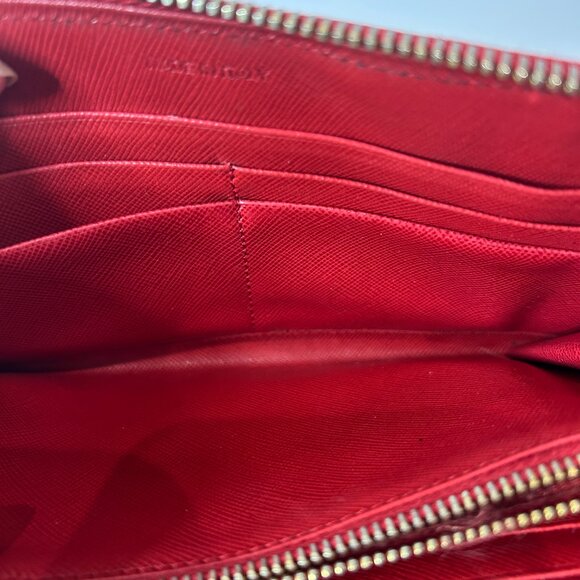 【9.26】 Preowned Prada wallet - Picture 9 of 16